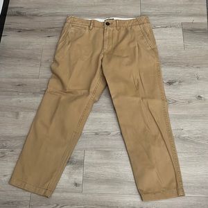 American Eagle Slim Fit Khakis size 34